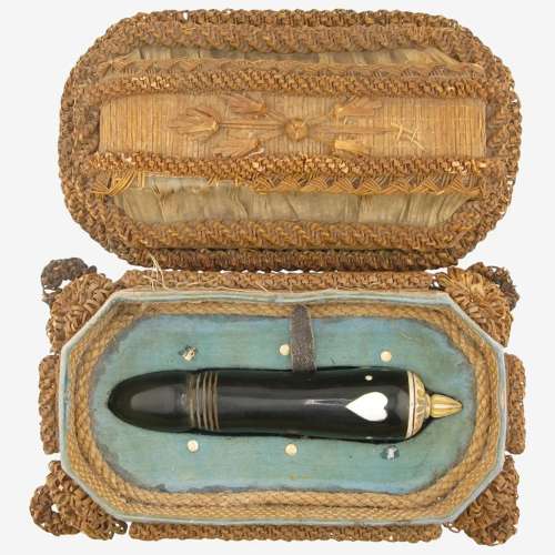 Napoleonic prisoner of war horn erotic scent bottle straw work casket
