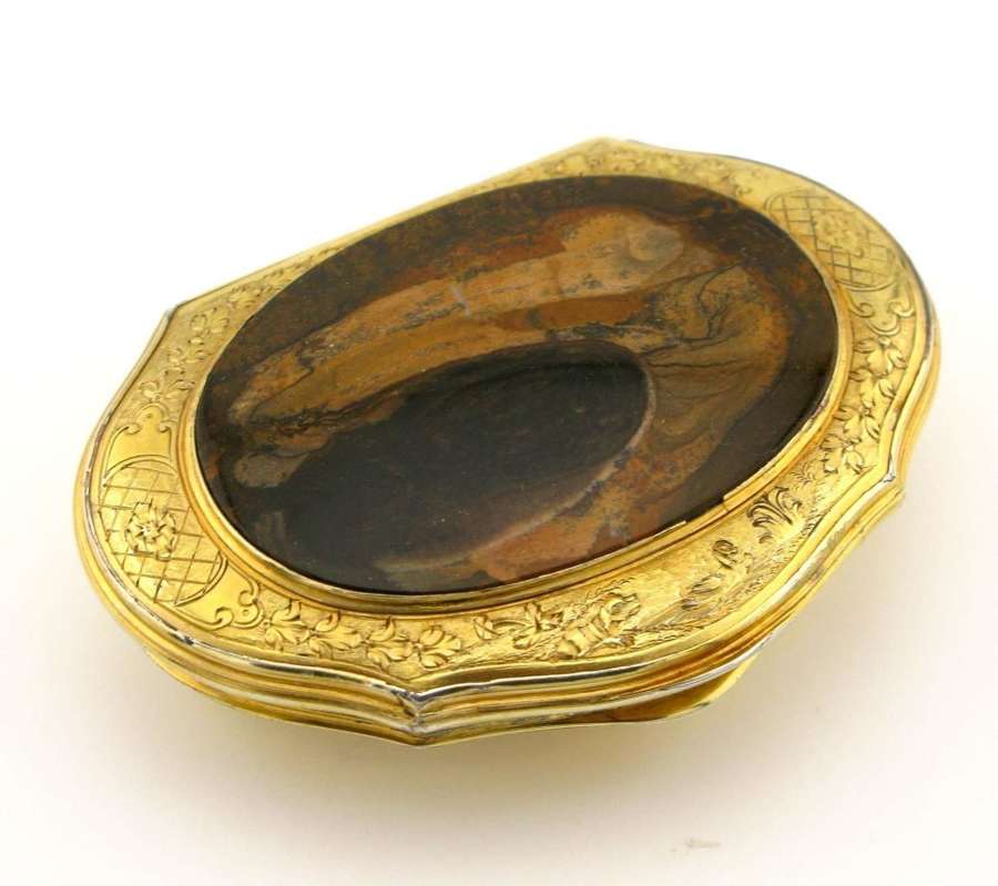18th century silver-gilt agate hardstone snuff box