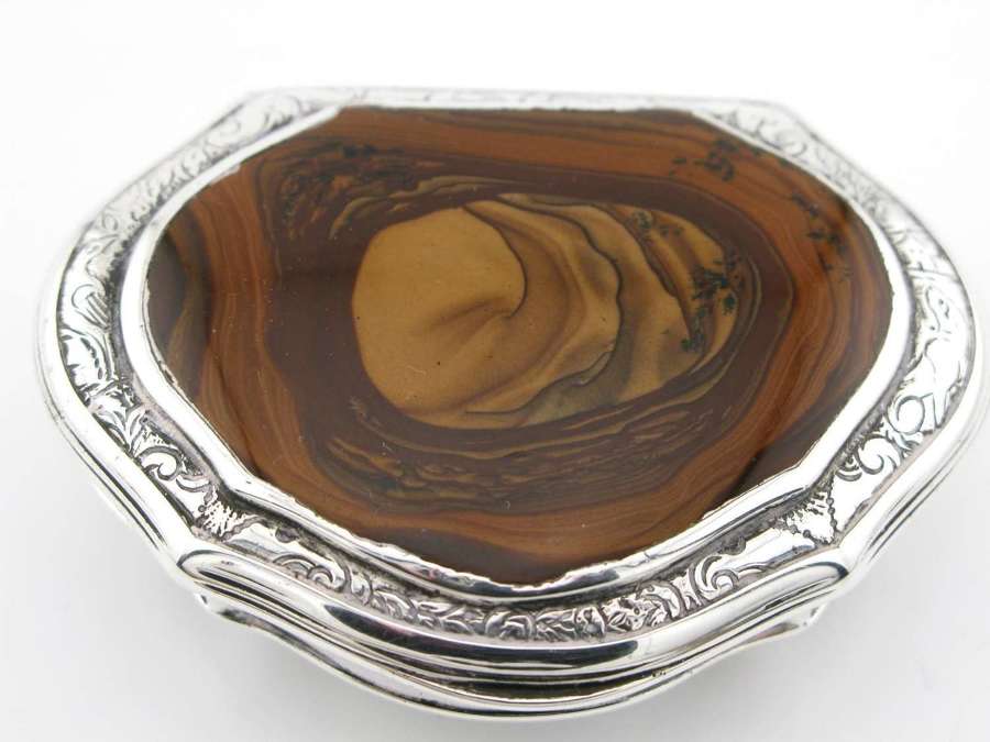 18th Century English silver agate hardstone snuff box