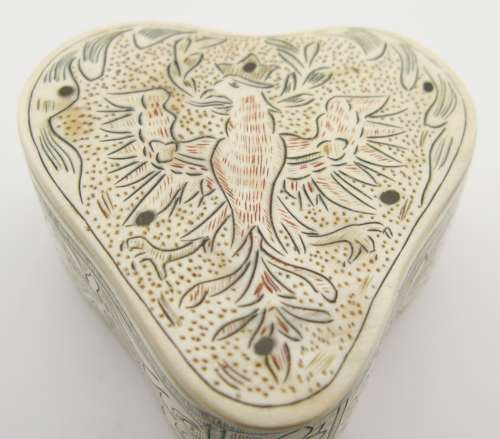 19th-century Tyrol Sterzing horn snuff box