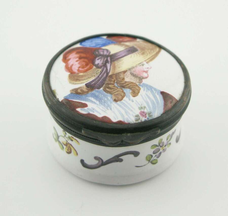 19th-century Samson enamel portrait snuff or pill box