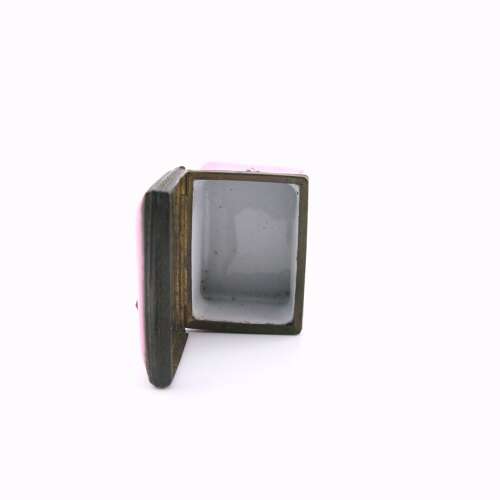 18th century South Staffordshire Bilston enamel patch box