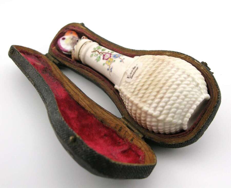 18th-century Chelsea porcelain scent bottle ca.1755 with case