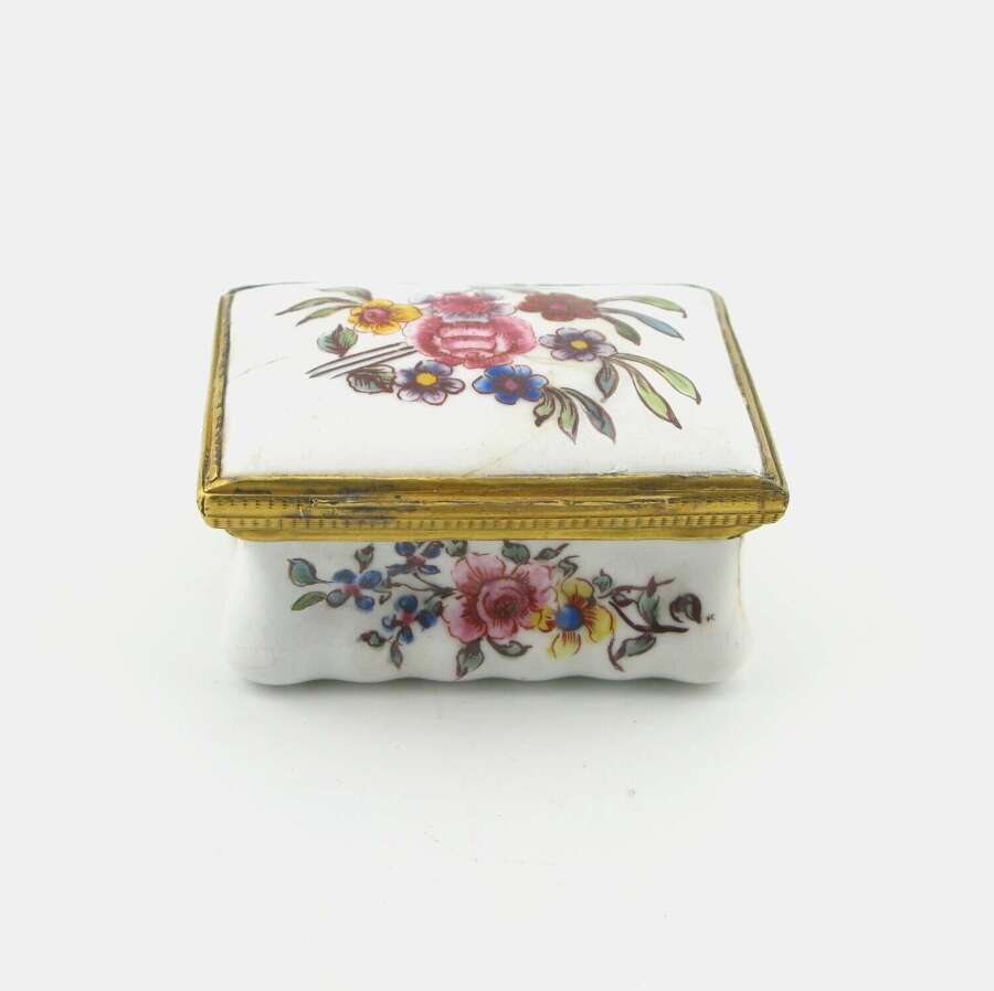Interesting antique enamel snuff box