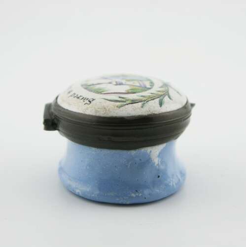 18th century South Staffordshire Bilston enamel patch box