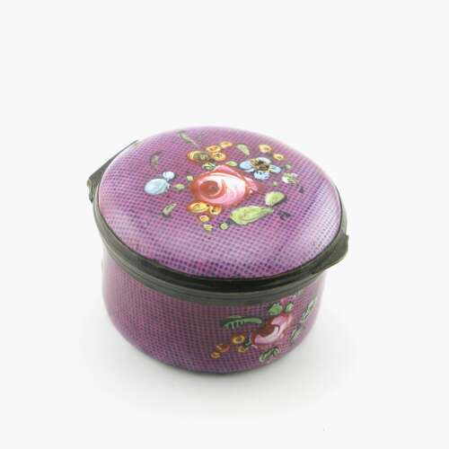 18th century South Staffordshire Bilston gingham enamel patch box ca 1770