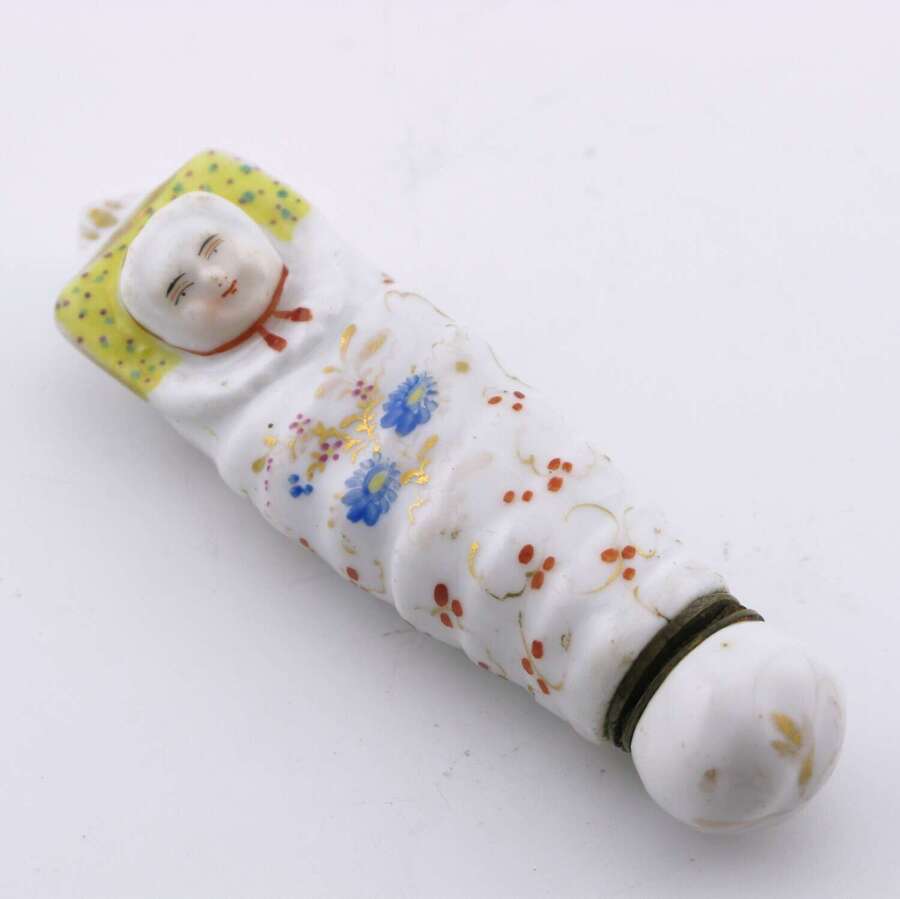 18th-century wickelkind German porcelain scent bottle