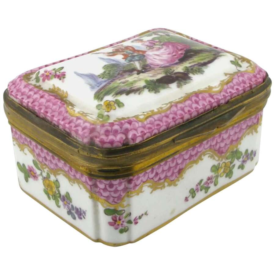 French Samson Hochst style porcelain box