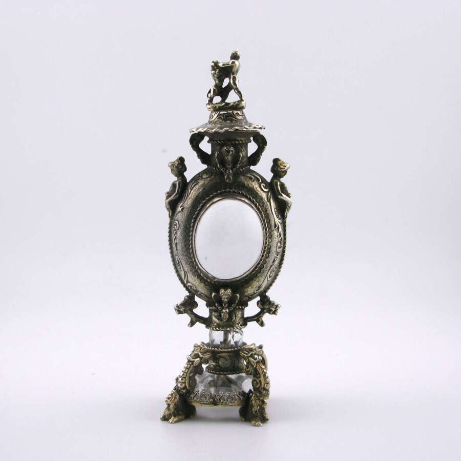 Early 18th-century silver and rock crystal &lsquo;Monstrance&rsquo; scent bottle