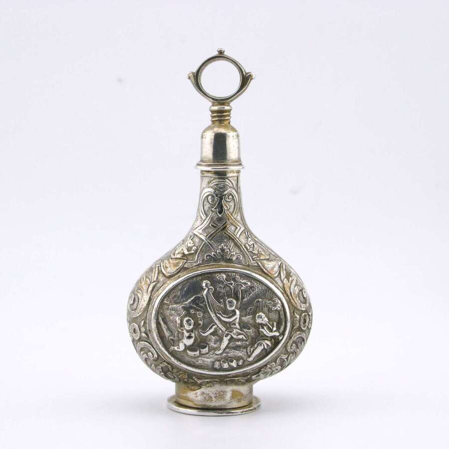 French Silver Scent Bottle and Vinaigrette, circa 1720